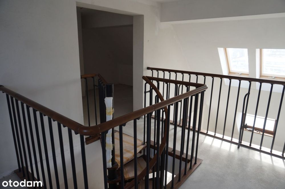 Wyjątkowy Dwupoziomowy Apartament Blisko Morza