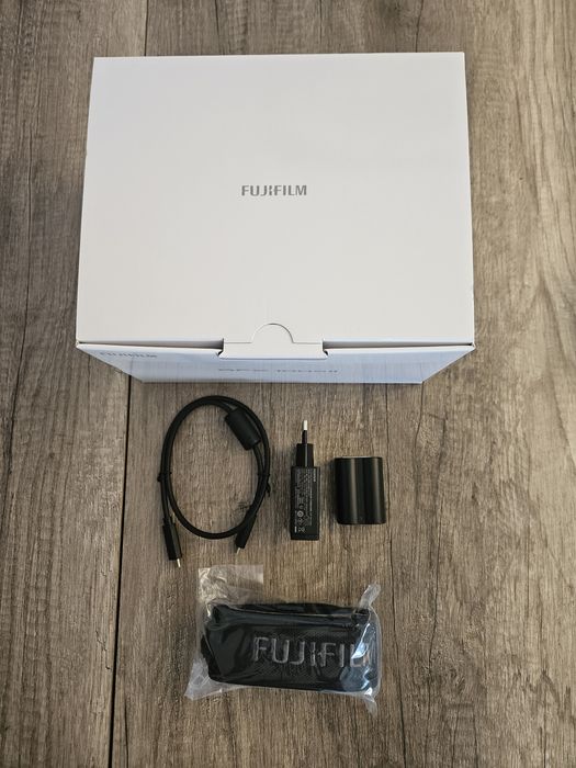 Fujifilm GFX 100s