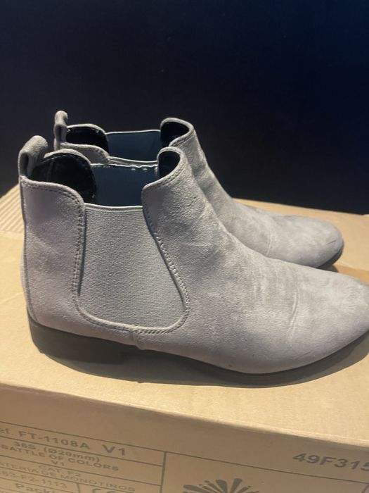 Botas cinza senhora