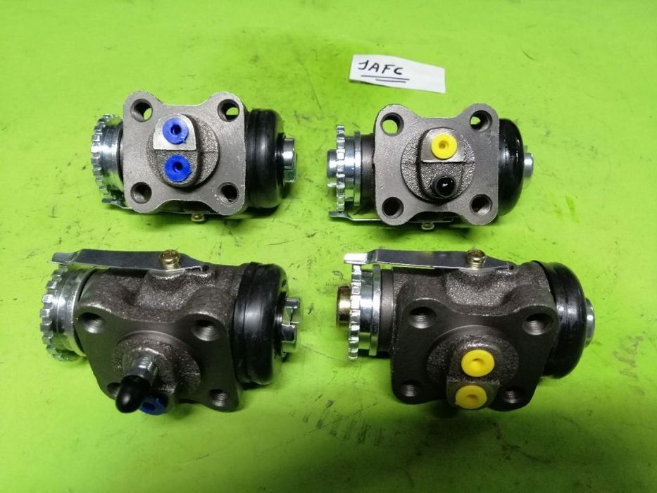 Kit de 4 bombitos travão frente Toyota Dyna BU30 NOVOS