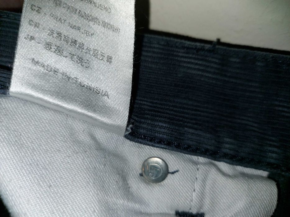 Calças Veludo Carhartt Slim Pant. Tam. M 30/32