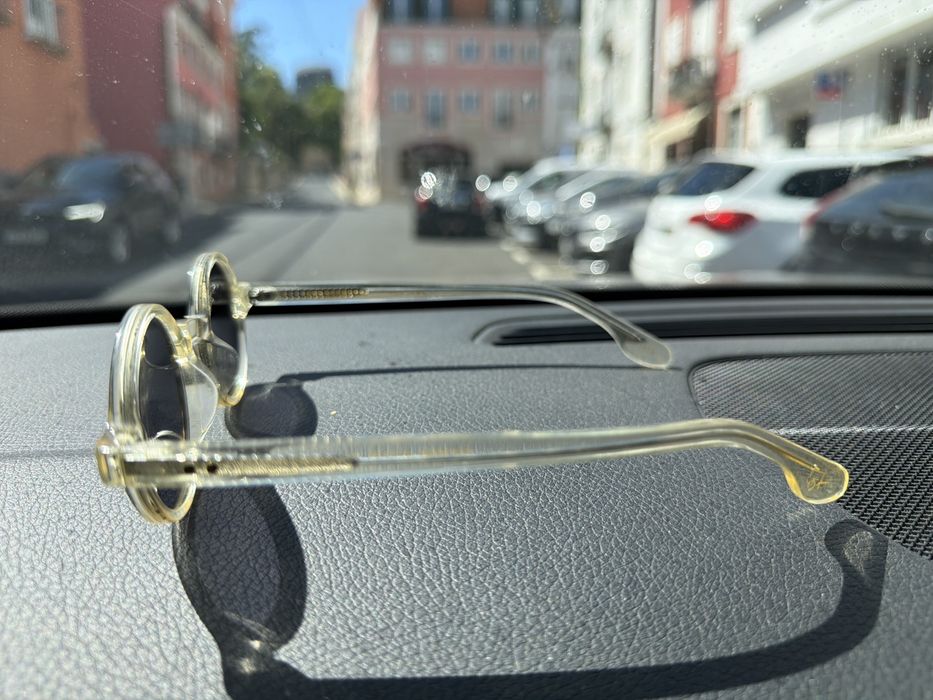 Oculos escuros moscot Zolmon translucidos