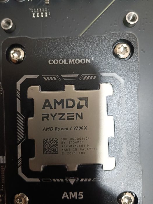 Продам ryzen 7 9700x