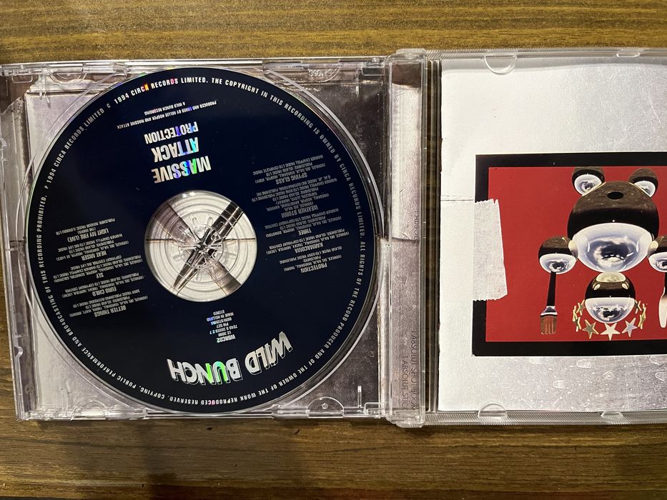 massive attack - купити CD, DVD диски - Ціна на OLX.ua
