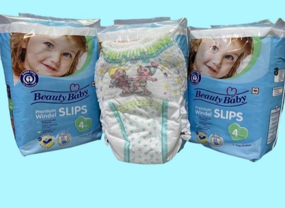 Трусики 4 розмір - 88 штук.