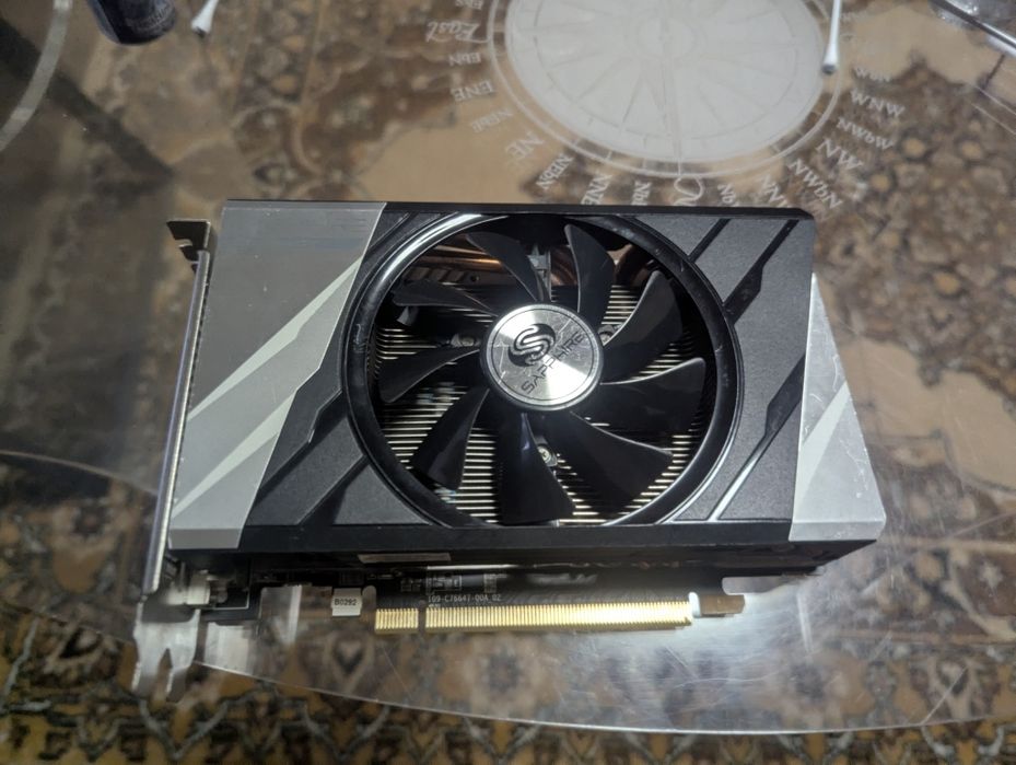 Продам робочу р9 380 на 2гб гддр5