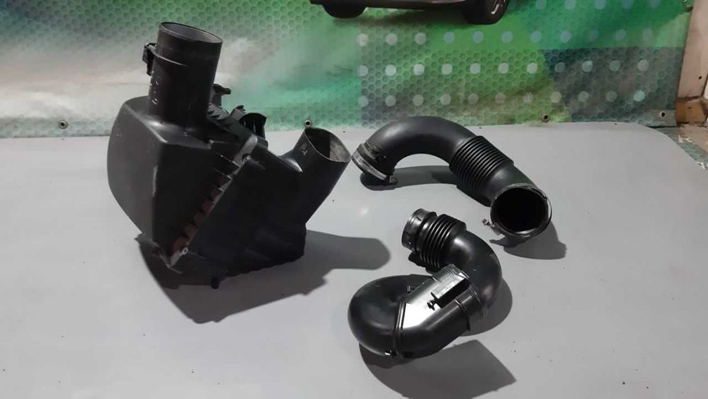 Корпус повітряного фільтра Renault Trafic Opel Vivaro 14 -, 165006196R