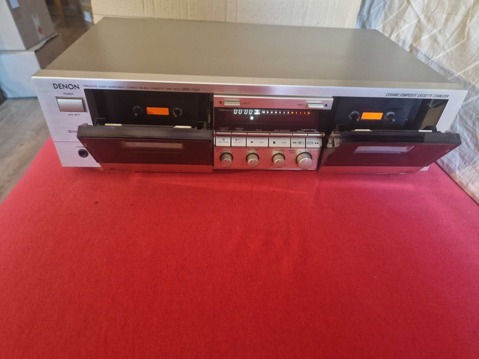 magnetofon Denon DRW-750A