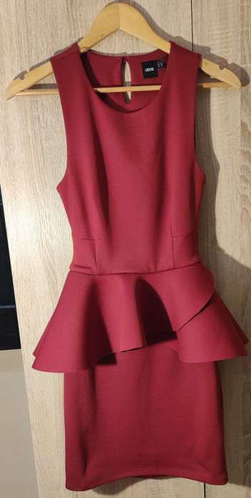 Sukienka koktajlowa wizytowa z baskinką ASOS S 36 Andrzejki Święta