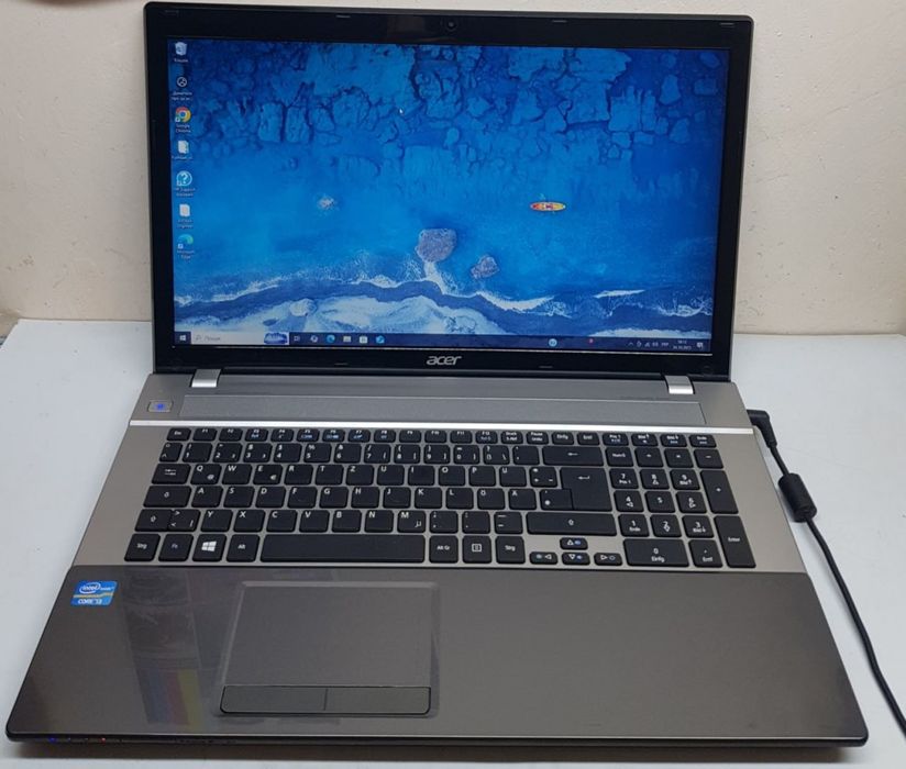 Acer Aspire V3-771 з 17.3" HD+, i5-3210/ 8GB Oзу\ssd і HDD
