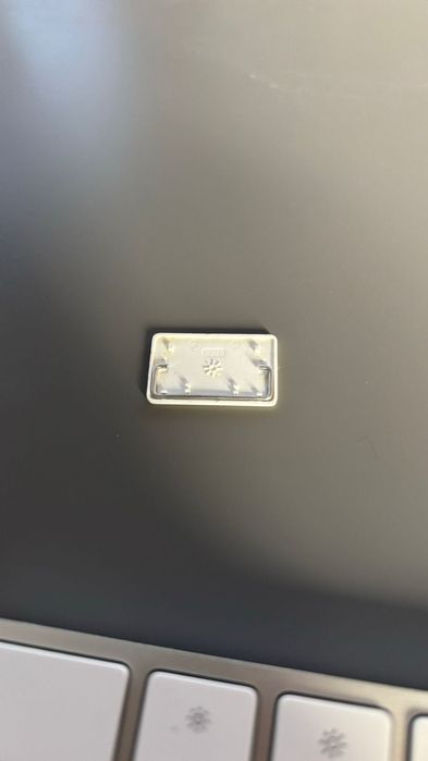 Apple Wireless Numeric Keypad (Damaged)64729960823810123