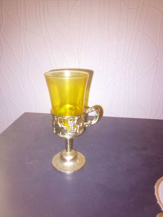 Вінтажна чарка пластикова для лікеру