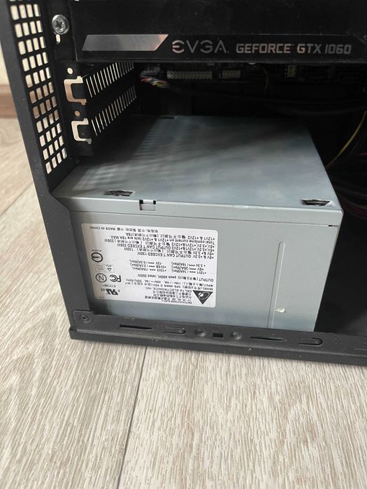 Продам компьютер на запчастини