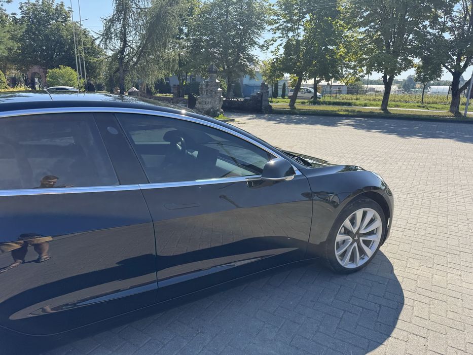 Tesla model 3 ccs2