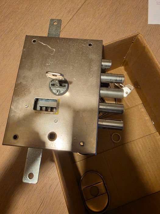 Fechadura de porta DIERRE