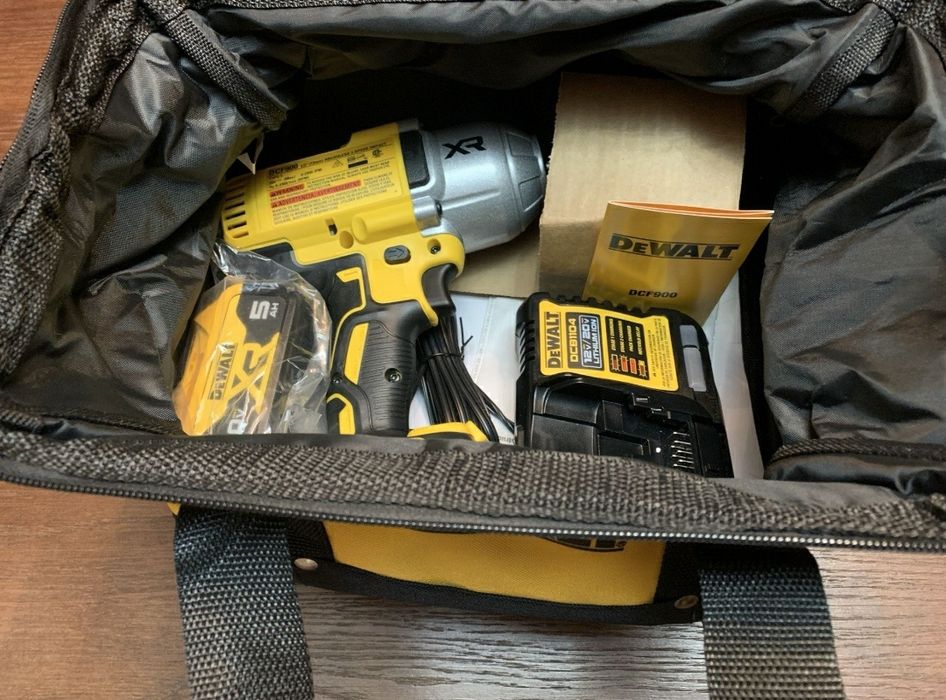 Продам гайковерт DeWalt 900