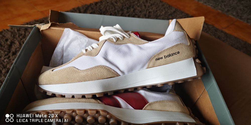 Sapatilha New balance 327 novas em caixa por estrear lindas 7 bege sapatilha nova mandaram me o número errado em caixa e para trocar dava uma trabalhe
