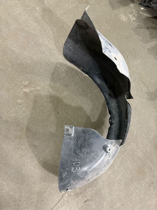 Подкрылок передний левый  VW Golf 5 V 2003-2010  1K0805977B