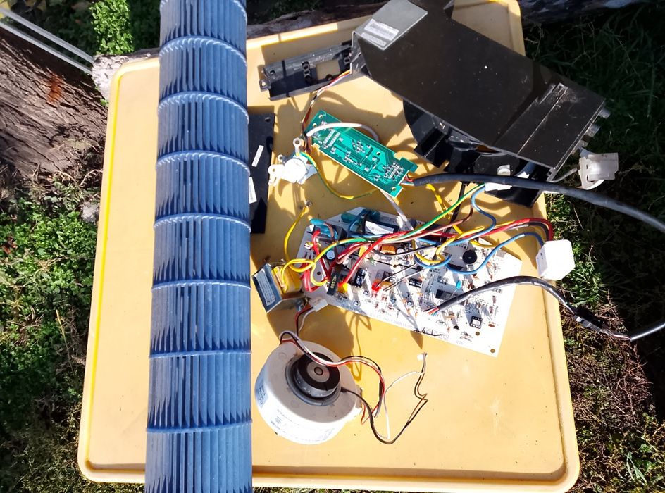 Запчасти к кондиционеру.