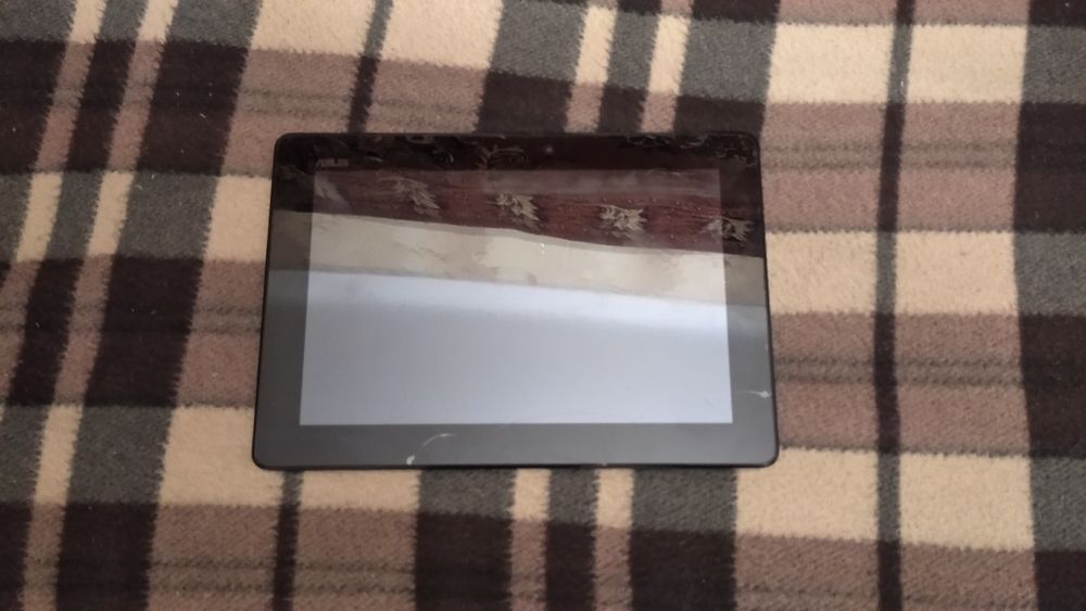 Продам Планшет Asus