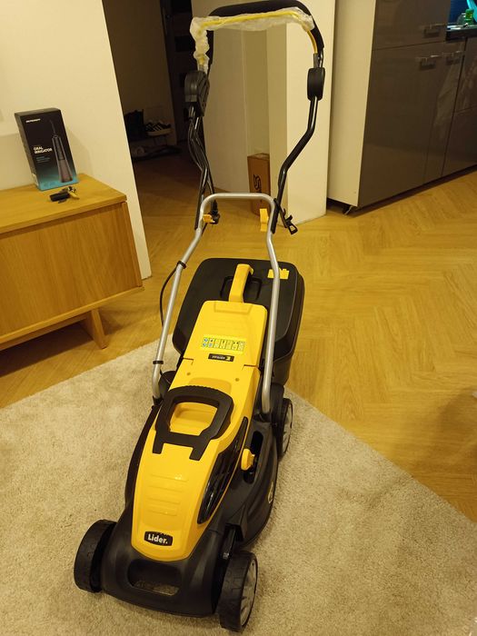 Sprzedam nową kosiarki elektryczne Lider KC1400A