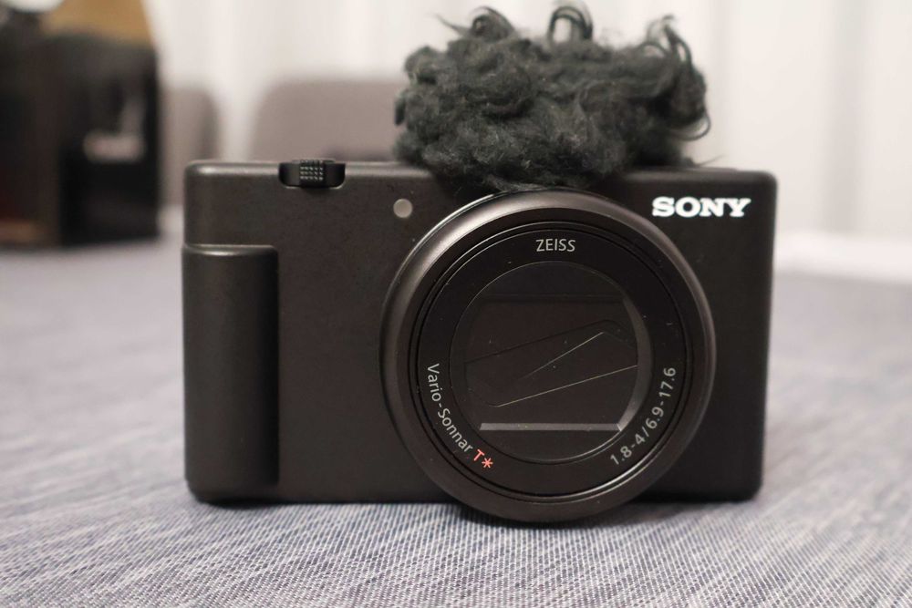 Aparat Sony ZV-1 II z lampą Godox IT20 S