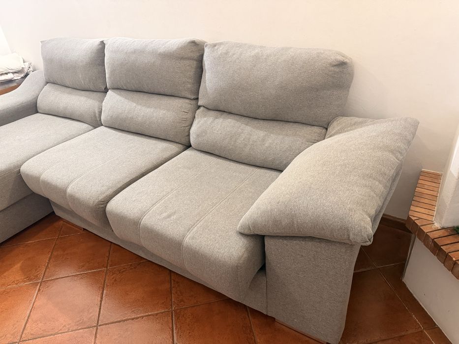 Sofa em boas condicoes