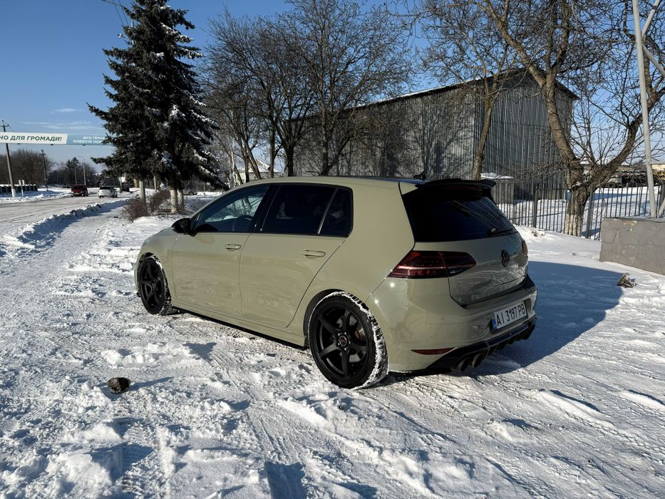 Volkswagen Golf R MK7