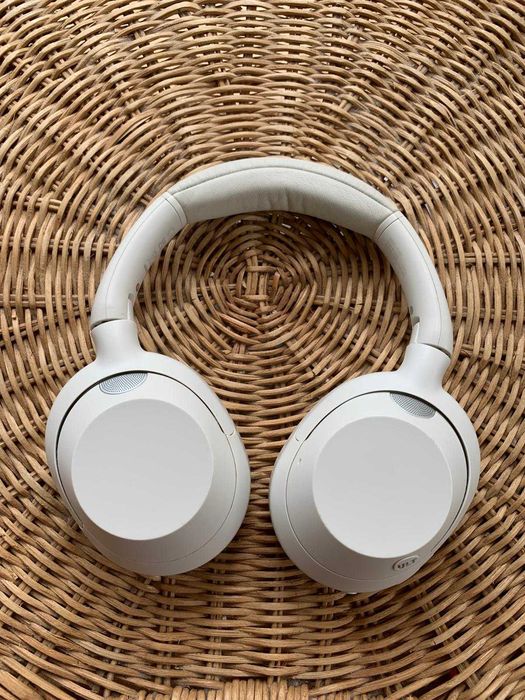 Headphones Sony ULT900