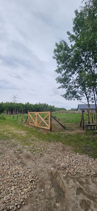 Działka budowlano-usługowa 1205 m² | Gościcino | MPZP | Media