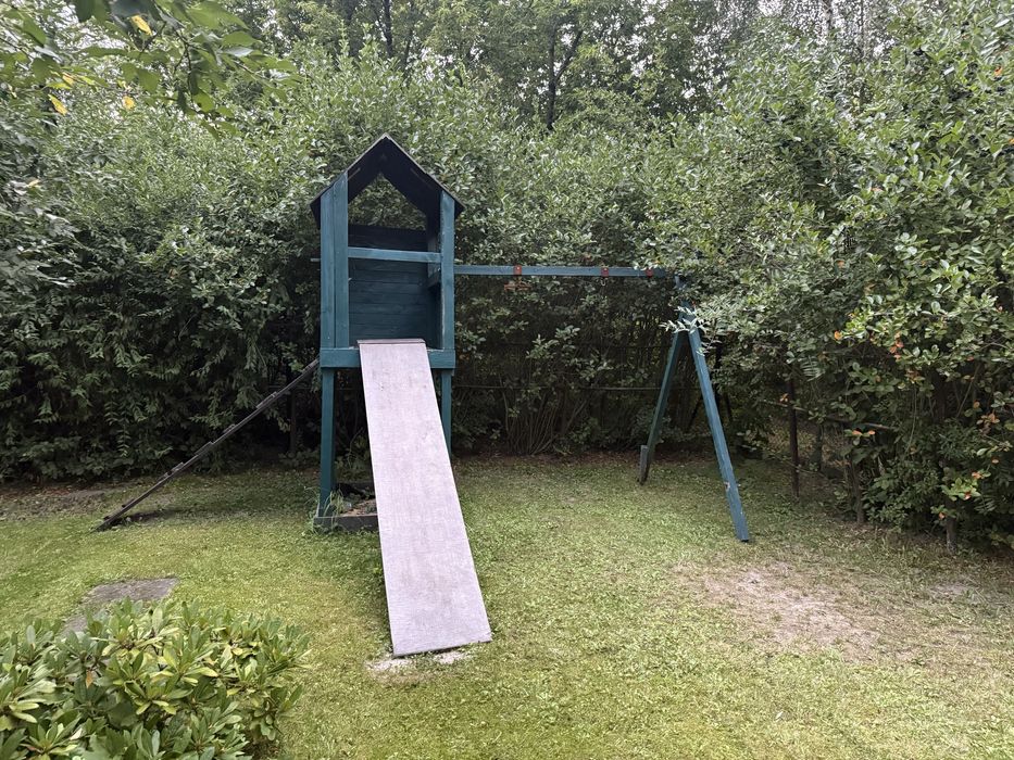 Zestaw ogrodowy domek dla dzieci hustawki