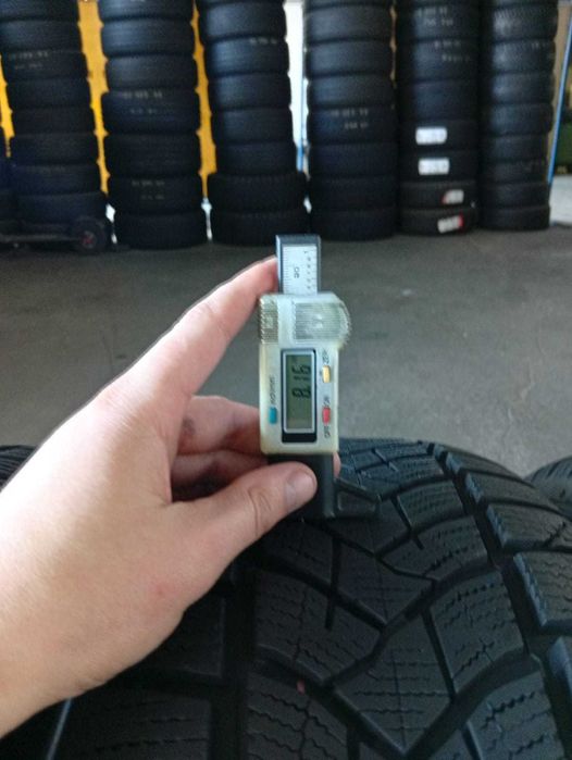 Зимові шини R17 215/65 99V Dunlop Winter Sport 5 арктика скандинавка на Volkswagen Tiguan