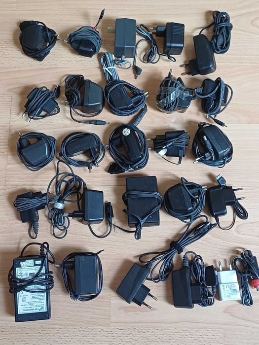 Stare ładowarki, zasilacze m. in. Nokia, Samsung