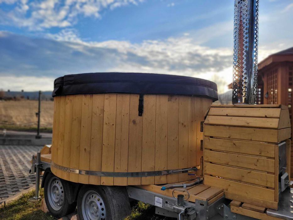 Mobilna balia z funkcją jacuzzi