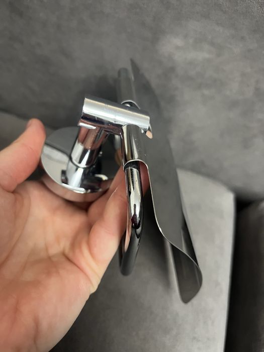 Тримач туалетного паперу