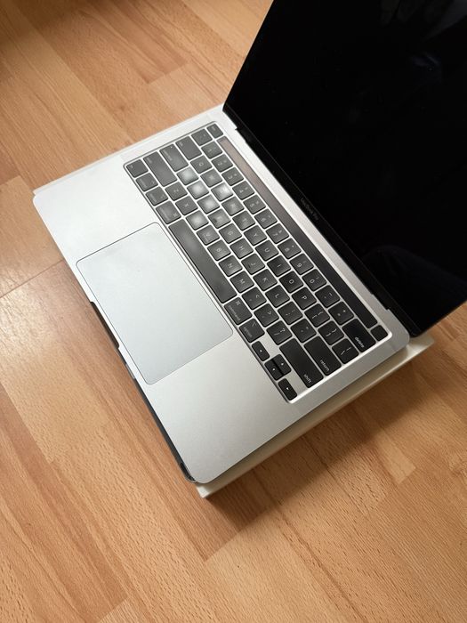 MacBook Pro 13 2020 Запчасти