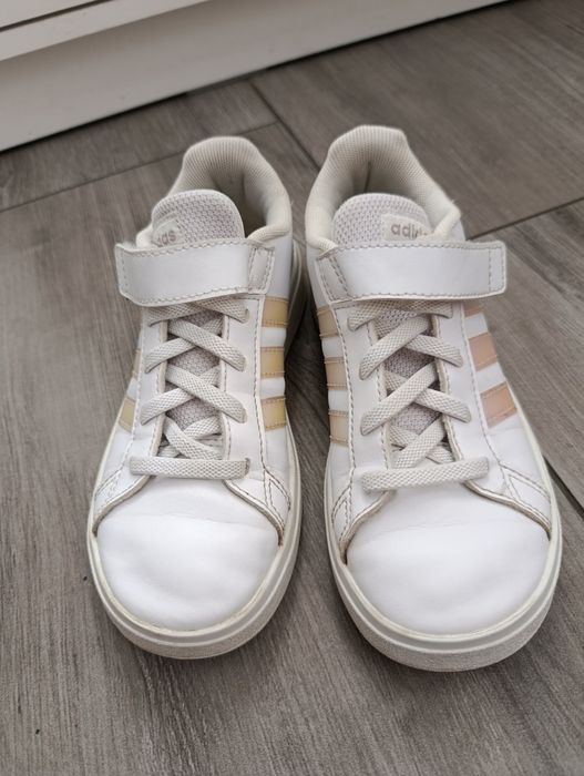 Adidasy dla dziewczynki  31r.