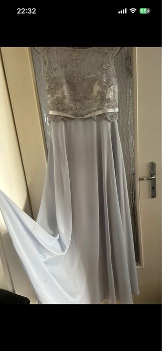 Sukienka wieczorowa/ ślubna/ elegancka