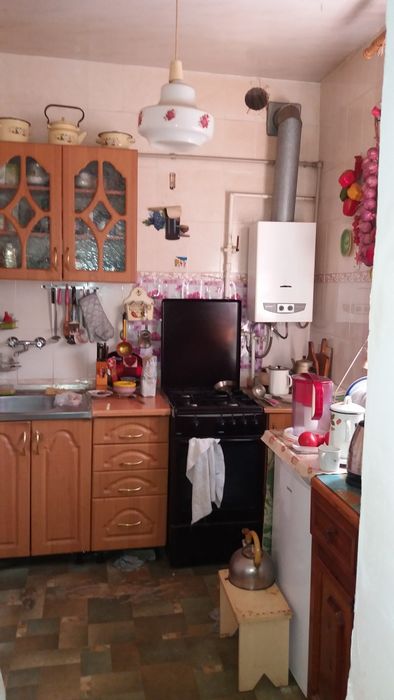 Сдам ком с хоз 2500грЛевитана