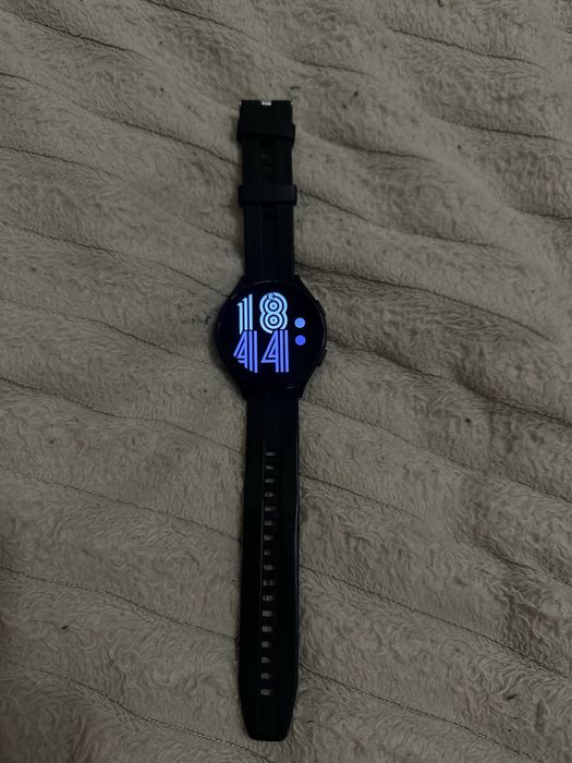 Samsung galaxy watch 4 44mm LTE