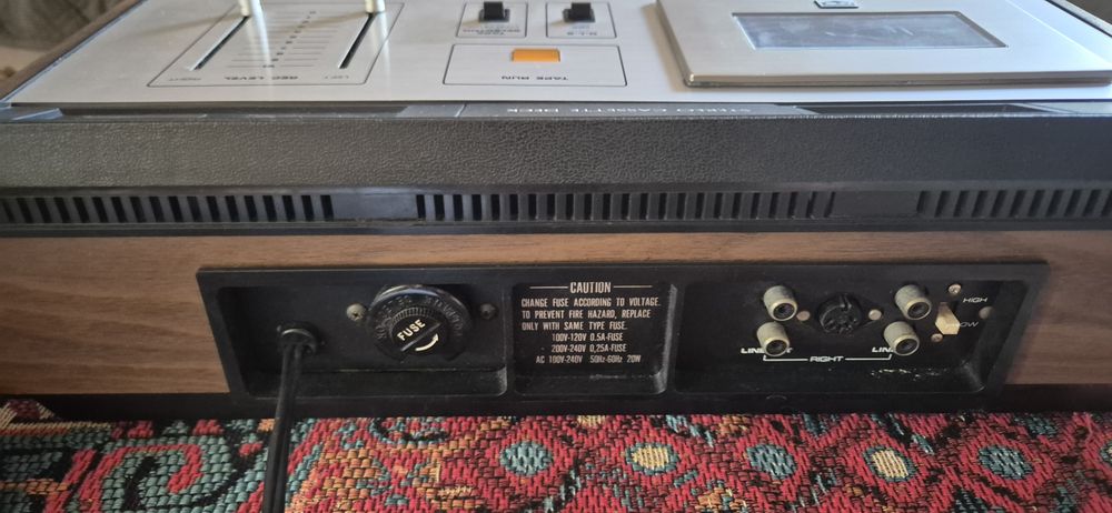 Magnetofon Akai GXC-36D
