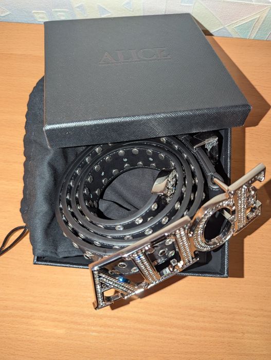 Alice Hollywood glam belt