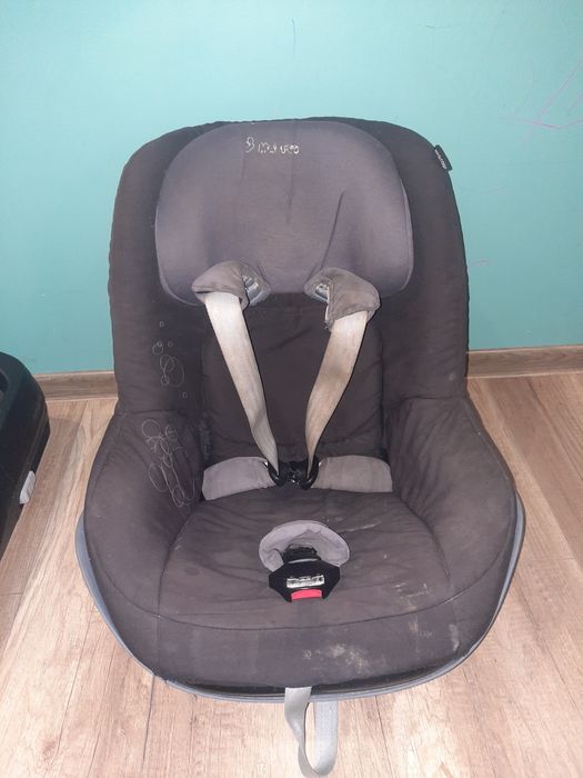 Fotelik Maxi Cosi CabrioFix Pearl baza FamilyFix izofix