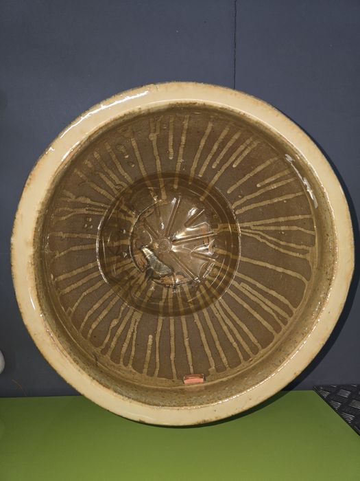 Vaso grande com base em cerâmica