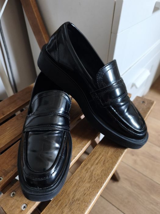 Damskie buty mokasyny Loafersy wsuwane