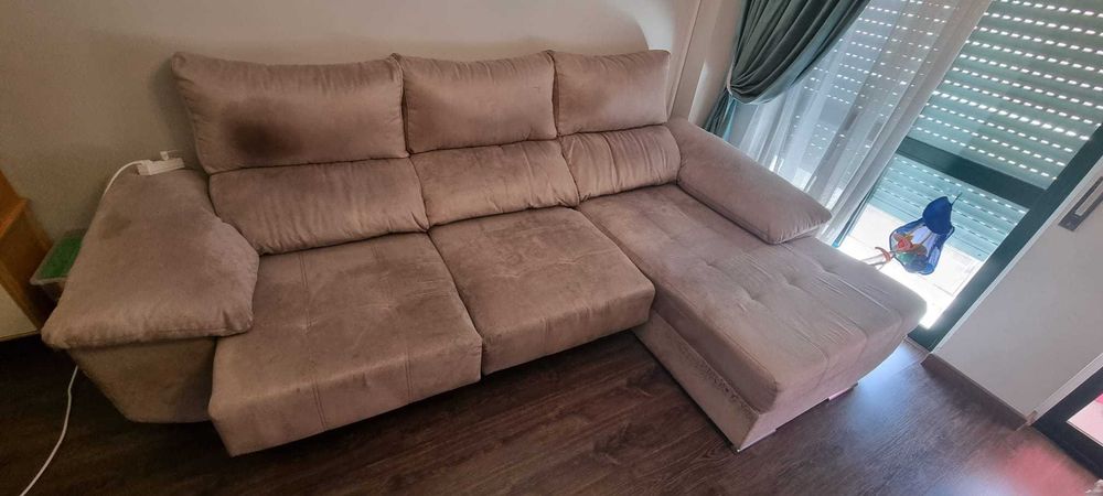 Sofá 3 lugares com chaise long - Bege VALOR NEGOCIÁVEL