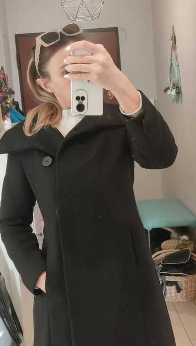 Elegancki wełniany płaszcz Zara