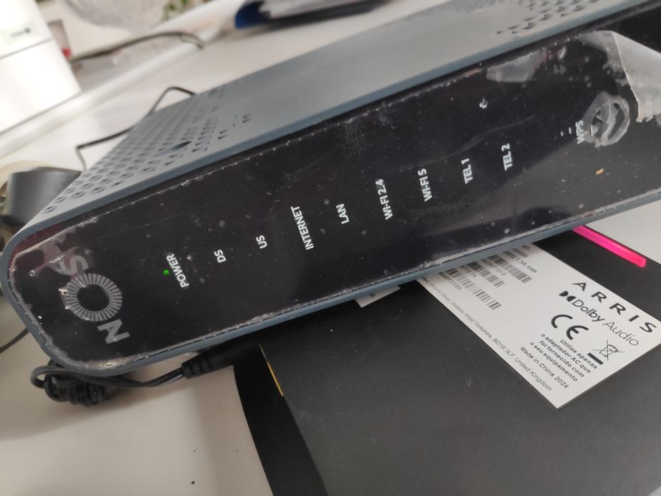 Box e router a funcionar