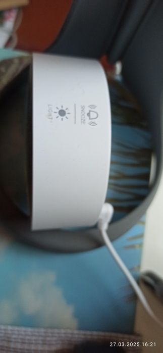 Продам электронные настольные часы