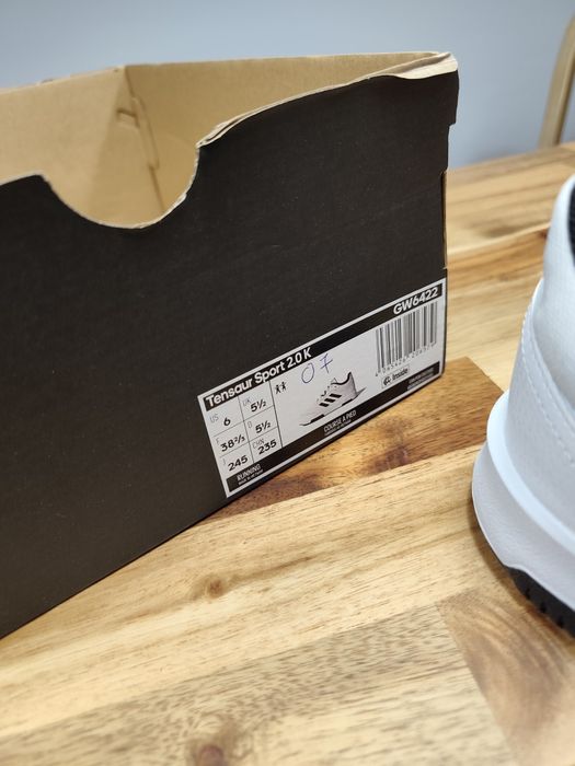 Tênis Adidas 38.5 novos originais